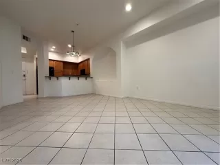 Photo #3: 2718769 Listing 