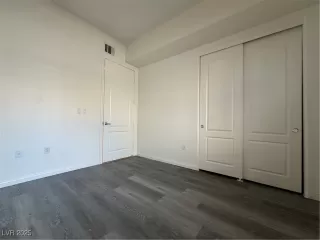 Photo #6: 2718769 Listing 