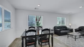 Photo #5: 2718776 Listing 