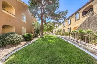 Photo #3: 2718777 Listing