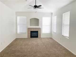 Photo #5: 2718780 Listing