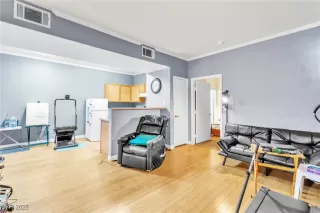 Photo #3: 2718792 Listing 