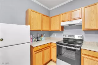 Photo #6: 2718792 Listing 