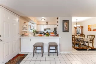 Photo #4: 2718821 Listing 