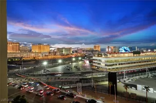 Photo #2: 2718822 Listing 