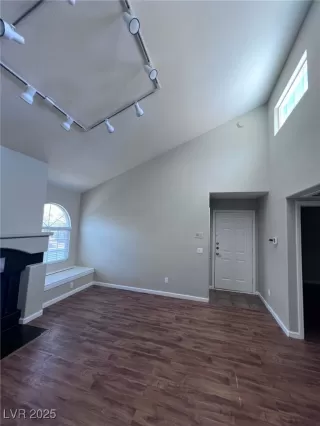 Photo #5: 2718823 Listing 