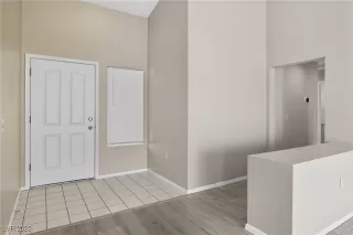 Photo #2: 2718830 Listing