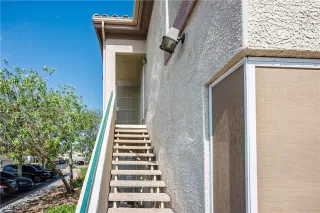 Photo #3: 2718851 Listing 