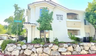 Photo #3: 2718858 Listing 