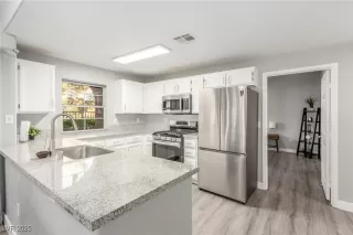 Photo #6: 2718863 Listing 