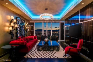 Photo #3: 2718917 Listing