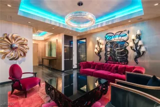 Photo #6: 2718917 Listing