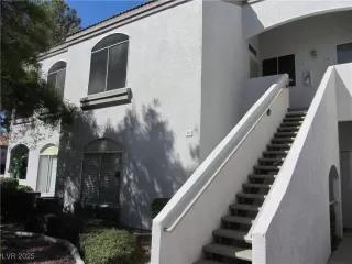 Photo #1: 2718940 Listing