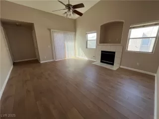 Photo #2: 2718975 Listing 