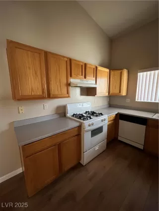 Photo #6: 2718975 Listing 