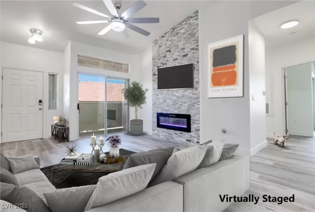 MLS: 2718978 Condo For Sale