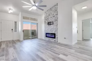 Photo #1: 2718978 Listing 