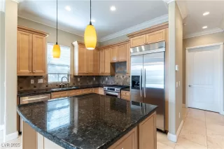 Photo #3: 2718985 Listing 