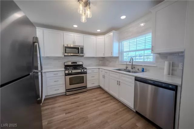 MLS: 2719002 Condo For Sale