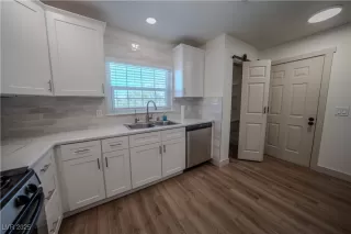 Photo #3: 2719002 Listing 