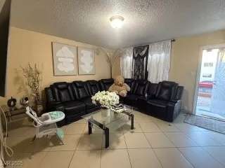 Photo #2: 2719009 Listing 