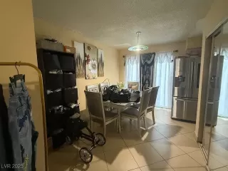 Photo #3: 2719009 Listing 