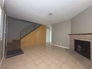 Photo #3: 2719036 Listing 