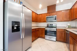 Photo #4: 2719048 Listing 