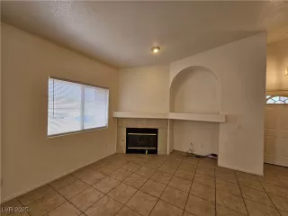 Photo #3: 2719069 Listing