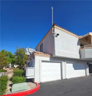 Photo #1: 2719074 Listing