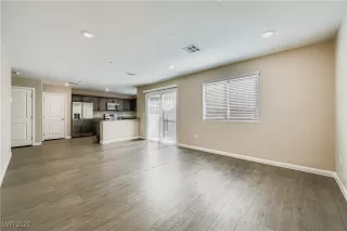 Photo #5: 2719077 Listing 