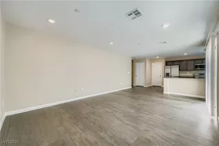 Photo #6: 2719077 Listing 