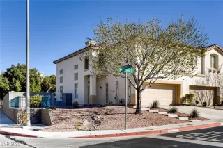 Photo #1: 2719079 Listing 