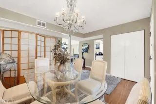 Photo #6: 2719091 Listing