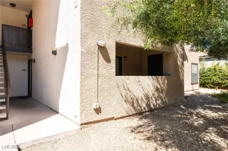 Photo #2: 2719103 Listing 