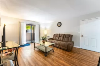 Photo #4: 2719103 Listing 