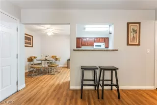 Photo #6: 2719103 Listing 