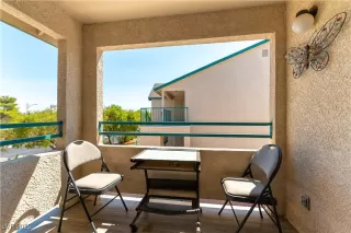 Photo #6: 2719111 Listing