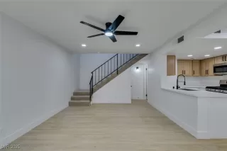 Photo #6: 2719130 Listing