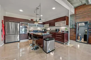 Photo #1: 2719146 Listing