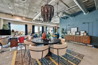 Photo #5: 2719146 Listing