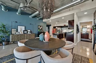 Photo #6: 2719146 Listing