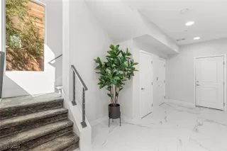 Photo #3: 2719150 Listing 