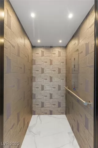 Photo #4: 2719150 Listing 