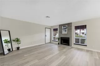 Photo #2: 2719153 Listing 