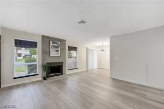 Photo #3: 2719153 Listing 