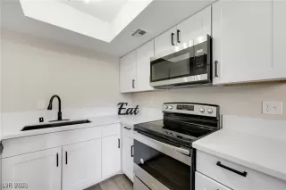 Photo #4: 2719153 Listing 