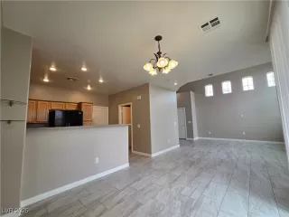 Photo #6: 2719165 Listing 