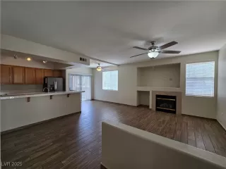 Photo #2: 2719179 Listing 