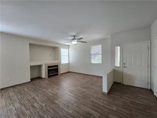 Photo #3: 2719179 Listing 